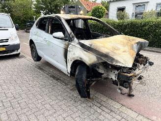 Coche siniestrado Volkswagen Polo 1.0 TSi 2019/10