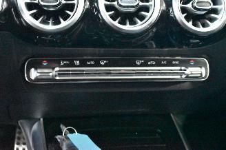 Mercedes B-klasse 180 AMG Line picture 27