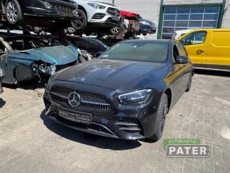 Coche siniestrado Mercedes E-klasse E Estate (S213), Combi, 2016 / 2023 E-300de 2.0 Turbo 16V 2022/12