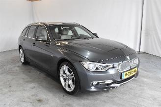 Auto incidentate BMW 3-serie 320i High Executive 2014/11