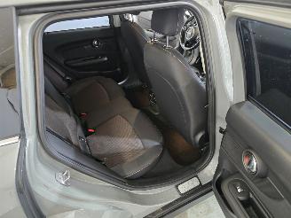 Mini Clubman ONE picture 16