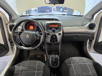 Peugeot 108 1.0 e-VTi Active picture 19