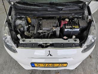 Mitsubishi Space-star 1.0 Entry picture 15