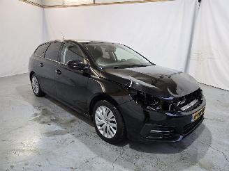Schadeauto Peugeot 308 1.2 PureTech Blue Lease 2020/4