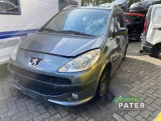  Peugeot 1007 1007 (KM), Hatchback 3-drs, 2004 / 2011 1.4 2005/10