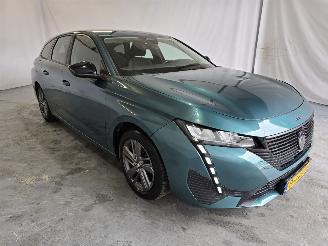 Damaged car Peugeot 308 1.2 PureTech Active Pack Business 2022/6