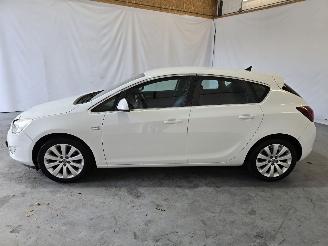 Opel Astra 1.4 Cosmo picture 4