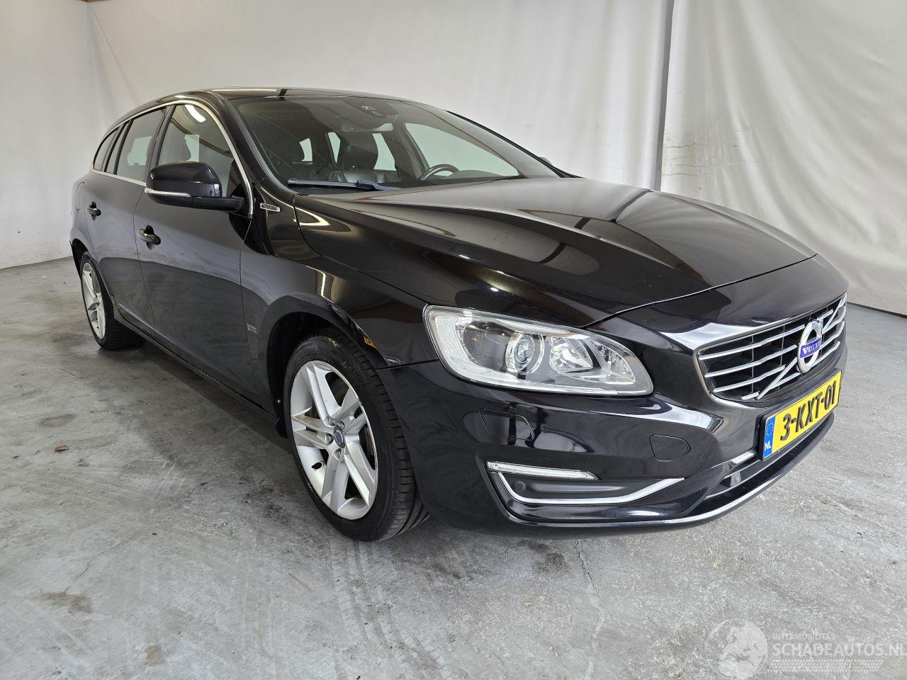 Volvo V-60 2.4 D6 AWD Plug-In Hybrid Summum