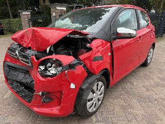 damaged passenger cars Citroën C1 1.0 e-VTi Feel 2014/11