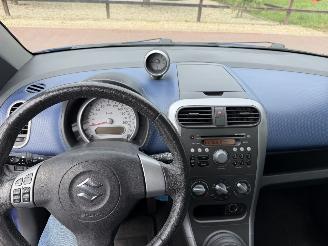 Suzuki Splash 1.0 Exclusive picture 11