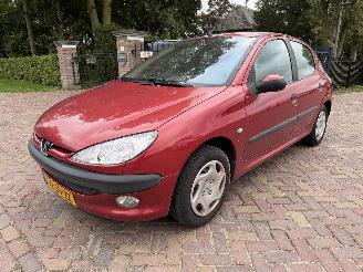 škoda osobní automobily Peugeot 206 1.4 Gentry 2002/3