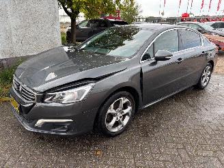 Voiture accidenté Peugeot 508 1.6 e-thp clima/navi 2015/7