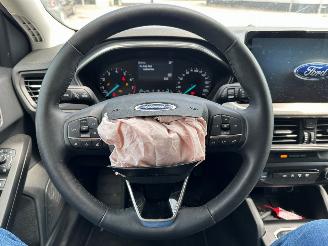 Ford Focus 1.0 EcoBoost Hybrid Titanium picture 9