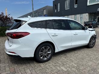 Ford Focus 1.0 EcoBoost Hybrid Titanium picture 7