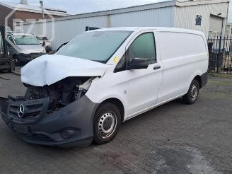 Vrakbiler auto Mercedes Vito Vito (447.6), Van, 2014 1.6 109 CDI 16V 2016/9
