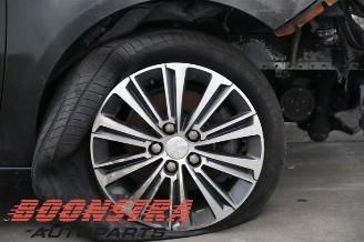 Peugeot 308 308 SW (L4/L9/LC/LJ/LR), Combi 5-drs, 2014 / 2021 1.2 12V e-THP PureTech 130 picture 22
