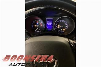 Toyota C-HR C-HR (X1,X5), SUV, 2016 1.8 16V Hybrid picture 7
