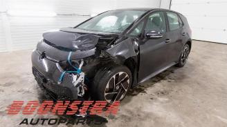 Coche siniestrado Volkswagen ID.3 ID.3 (E11/E12), Hatchback 5-drs, 2019 45 kWh 2021/12