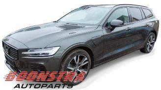 Dezmembrări autoturisme Volvo V-60 V60 II (ZW), Combi, 2018 2.0 T6 16V Twin Engine 2021/5
