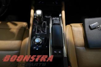 Lexus GS GS (..L10), Coupe, 2011 / 2018 300h 2.5 V6 24V picture 12