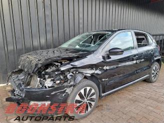 Démontage voiture Volkswagen Polo Polo V (6R), Hatchback, 2009 / 2017 1.0 TSI 12V BlueMotion 2015/10