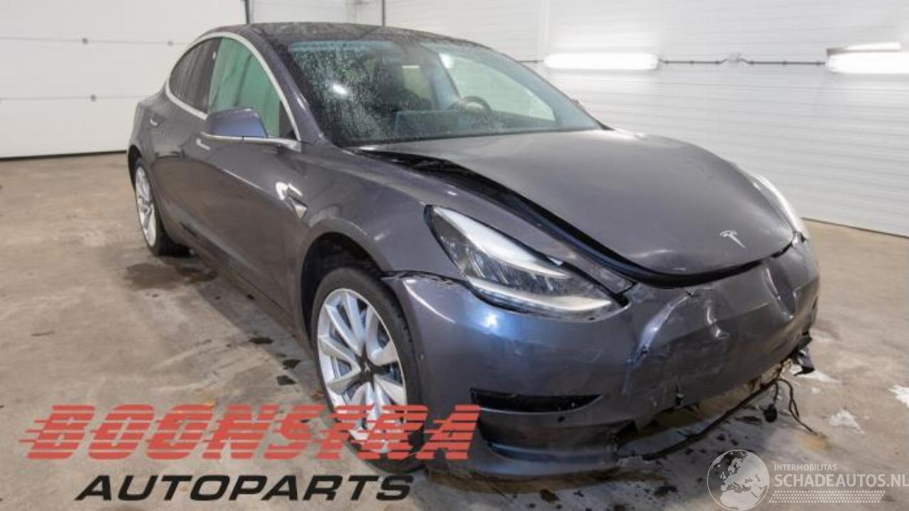 Tesla Model 3 Model 3, Sedan, 2017 EV AWD
