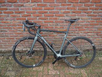 uszkodzony rower Overige  Invence R One Nano 2024/3