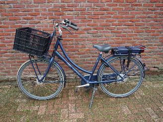 uszkodzony rower Cortina  E-U4 Transport Family 2024/3