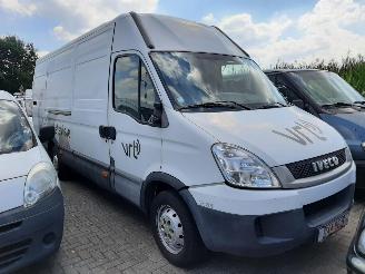 Sloopauto Iveco Daily 3.0 16V 2010/1