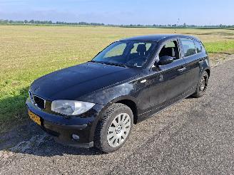disassembly passenger cars BMW 1-serie 116 i 2006/2