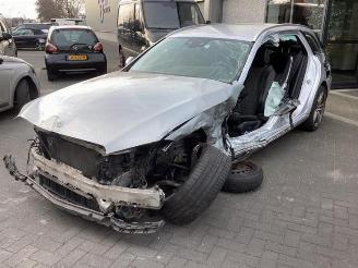 Coche siniestrado Mercedes E-klasse E Estate (S213), Combi, 2016 / 2023 E-200d 2.0 Turbo 16V 2019/2