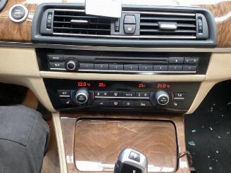 BMW 5-serie 5 serie (F10), Sedan, 2009 / 2016 530i 24V picture 13