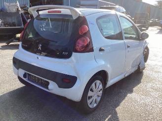 Peugeot 107 107, Hatchback, 2005 / 2014 1.0 12V picture 5