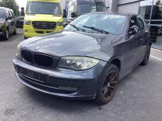 Coche siniestrado BMW 1-serie 1 serie (E87/87N), Hatchback 5-drs, 2003 / 2012 116i 1.6 16V 2007/8
