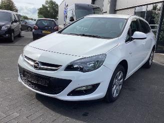 demontáž osobní automobily Opel Astra  2015/1