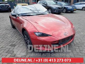 Voiture accidenté Mazda MX-5 MX-5 (ND), Cabrio, 2015 1.5 Skyactiv G-131 16V 2015/8