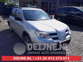 Coche siniestrado Mitsubishi Outlander Outlander (CU), SUV, 2001 / 2007 2.0 16V 4x2 2008/6