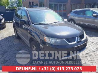 Coche siniestrado Mitsubishi Outlander Outlander (CW), SUV, 2006 / 2012 2.4 16V Mivec 4x2 2009/8