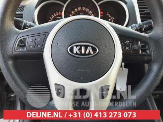 Kia Venga Venga, MPV, 2010 / 2019 1.4 CVVT 16V picture 21