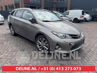 Coche siniestrado Toyota Auris Touring Sports Auris Touring Sports (E18), Combi, 2013 / 2018 1.8 16V Hybrid 2013/7