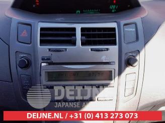 Toyota Yaris Yaris II (P9), Hatchback, 2005 / 2014 1.0 12V VVT-i picture 20