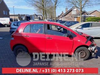 Toyota Yaris Yaris II (P9), Hatchback, 2005 / 2014 1.0 12V VVT-i picture 8