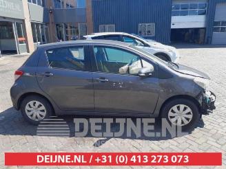 Toyota Yaris Yaris III (P13), Hatchback, 2010 / 2020 1.0 12V VVT-i picture 8