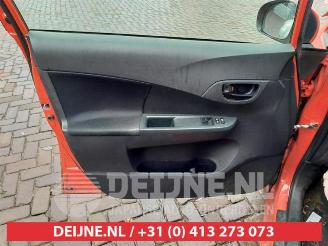 Subaru Trezia Trezia, MPV, 2011 1.33 16V Dual VVT-I picture 10