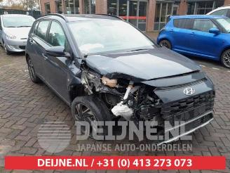 Vrakbiler auto Hyundai Bayon Bayon, SUV, 2021 1.0 T-GDI 12V Mild Hybrid 48V 2023/4