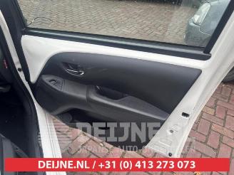 Toyota Aygo Aygo (B40), Hatchback, 2014 1.0 12V VVT-i picture 23