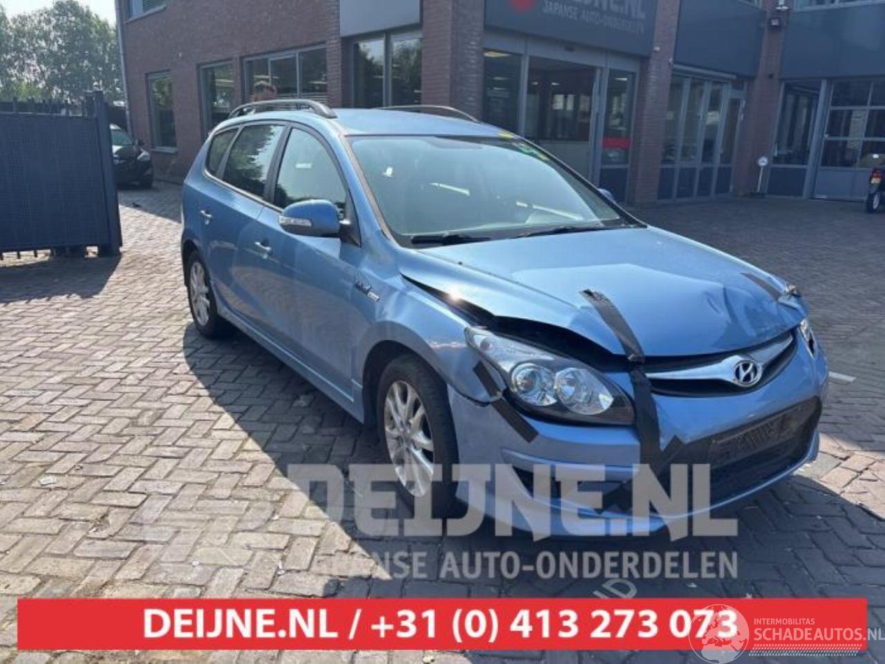 Hyundai I-30 i30 Crosswagon (WWH), Combi, 2007 / 2012 1.6 CVVT 16V