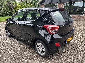 Hyundai I-10 1.0i I-Motion Comfort picture 3