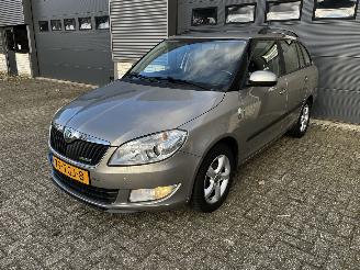 krockskadad bil auto Skoda Fabia 1.2 TDI NAVI / CRUISE / PDC 2012/1