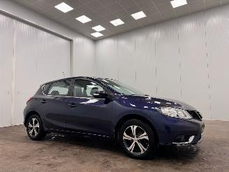 krockskadad bil auto Nissan Pulsar 1.2 DIG-T Navi Clima 2015/1